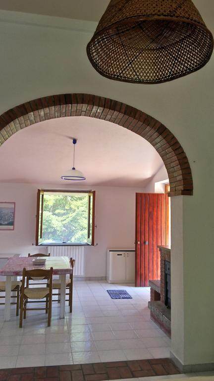 تريكينا Agriturismo Collevento المظهر الخارجي الصورة